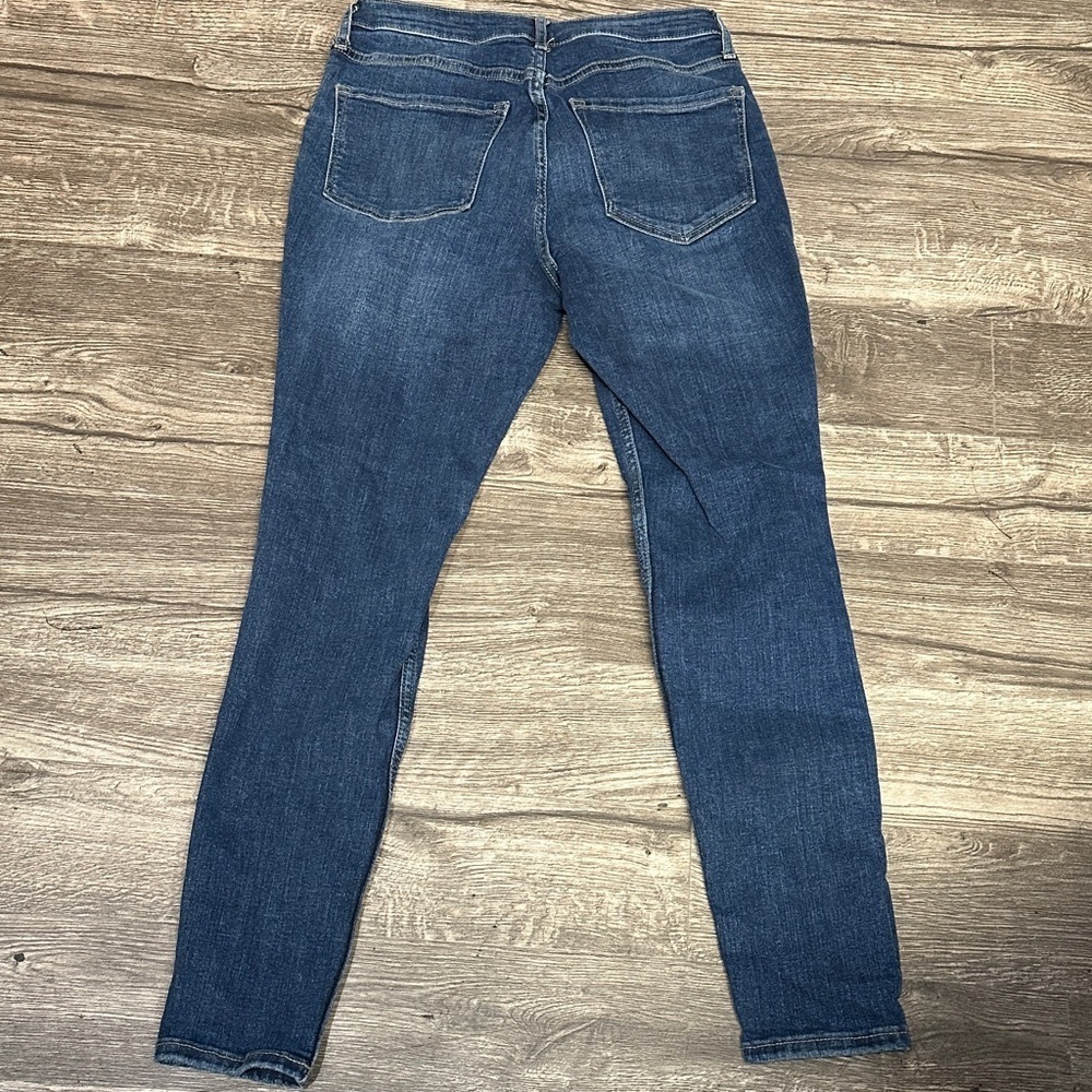 Old Navy Women's Skinny Jeans in Dark Blue - Picture 6 of 6